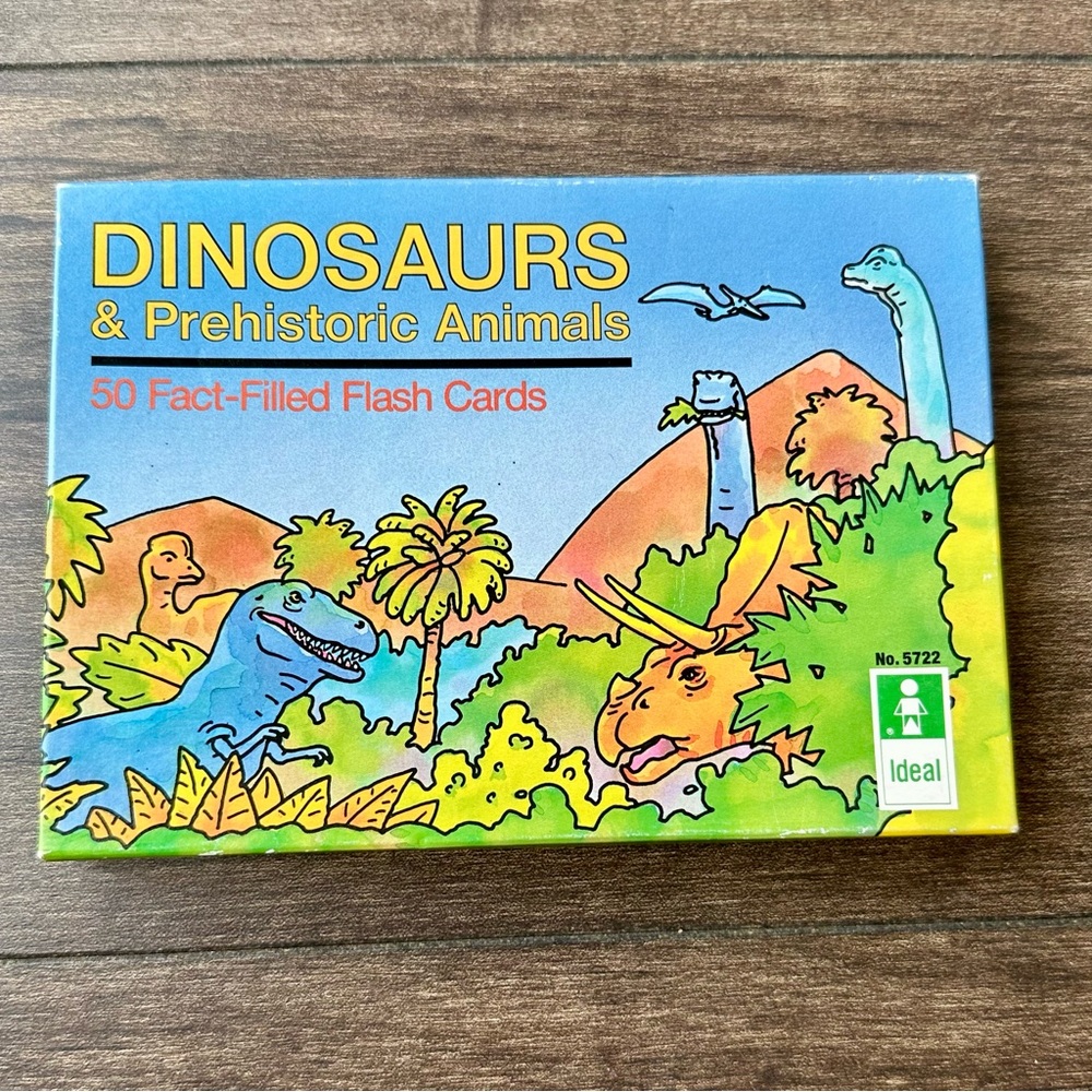 Dinosaurs and Prehistoric Animals Flashcards - 50 Fact Filled Flashcards